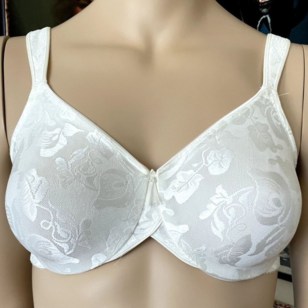 Wacoal Awareness Seamless Underwire Bra for Comfort and Support Off-White 38D